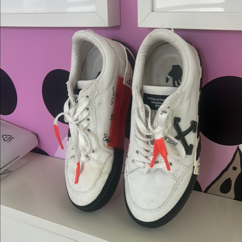 Used off white size 6